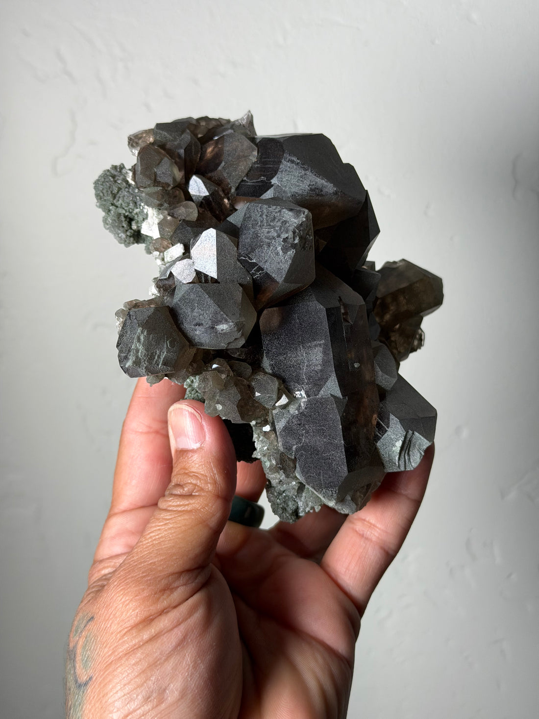 Quartz with chlorite (Switzerland)