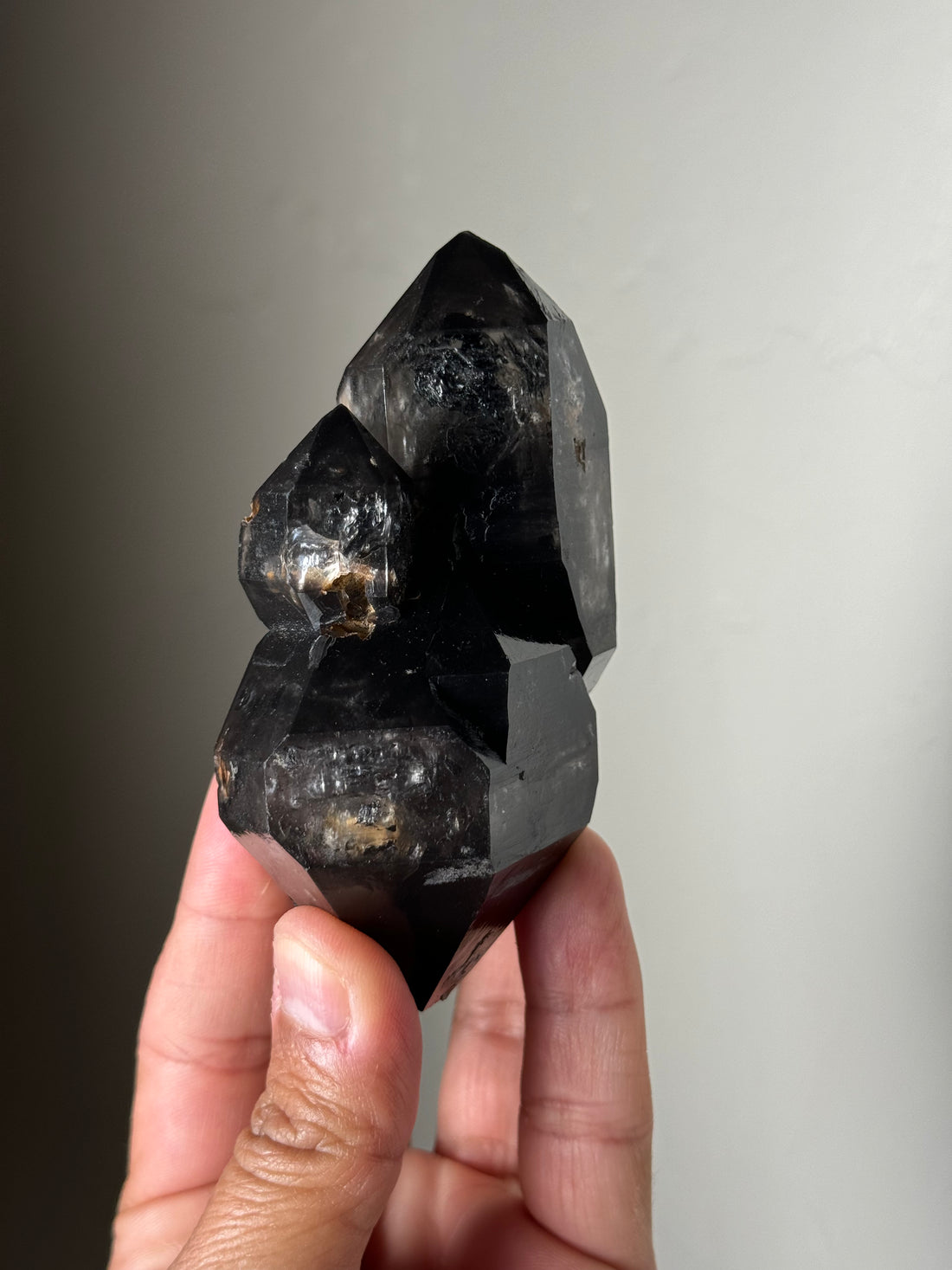 Yunnan Quartz with Carbon (China)